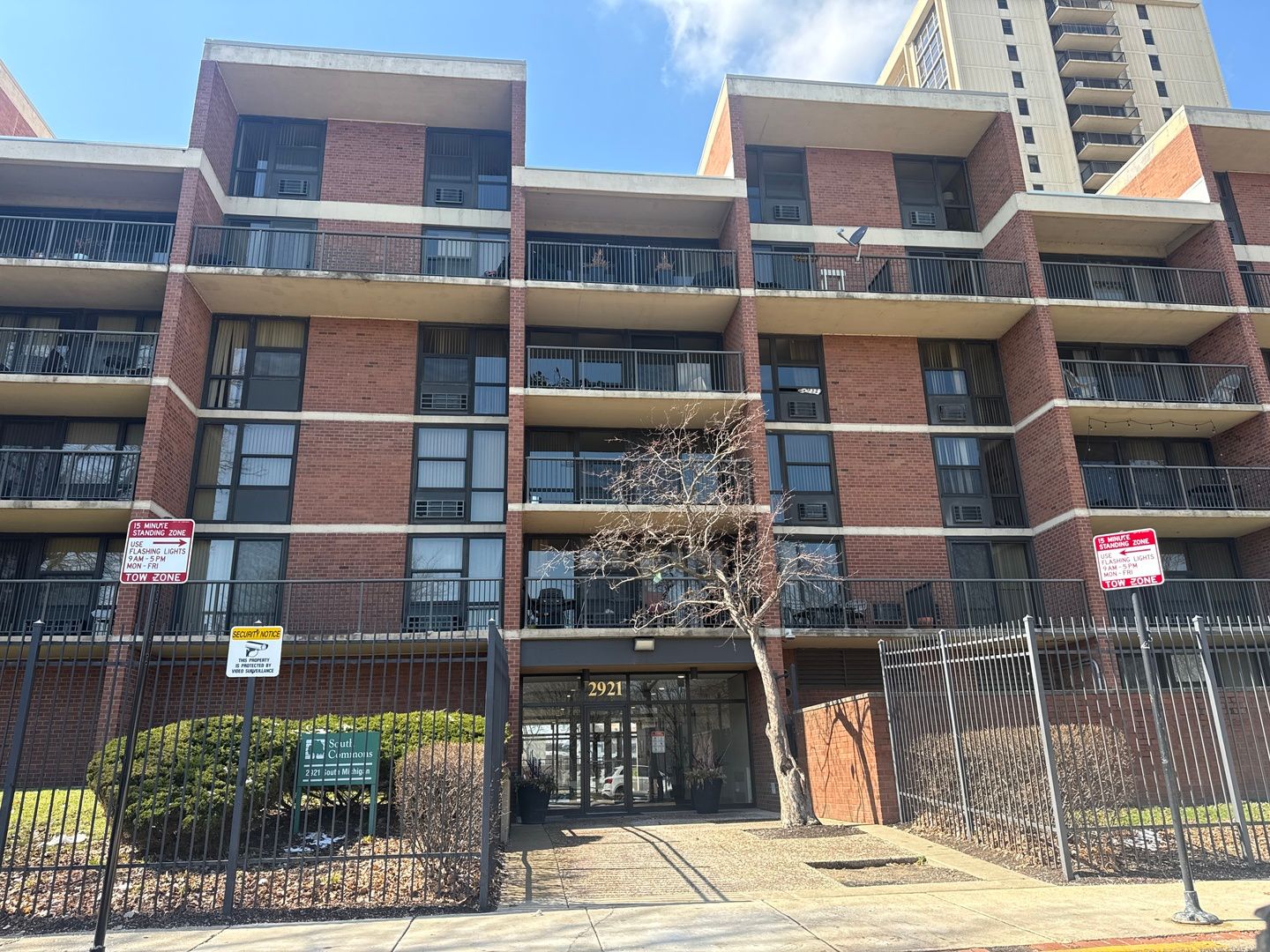 2921 S Michigan Avenue #413 — Chicago, IL 60616