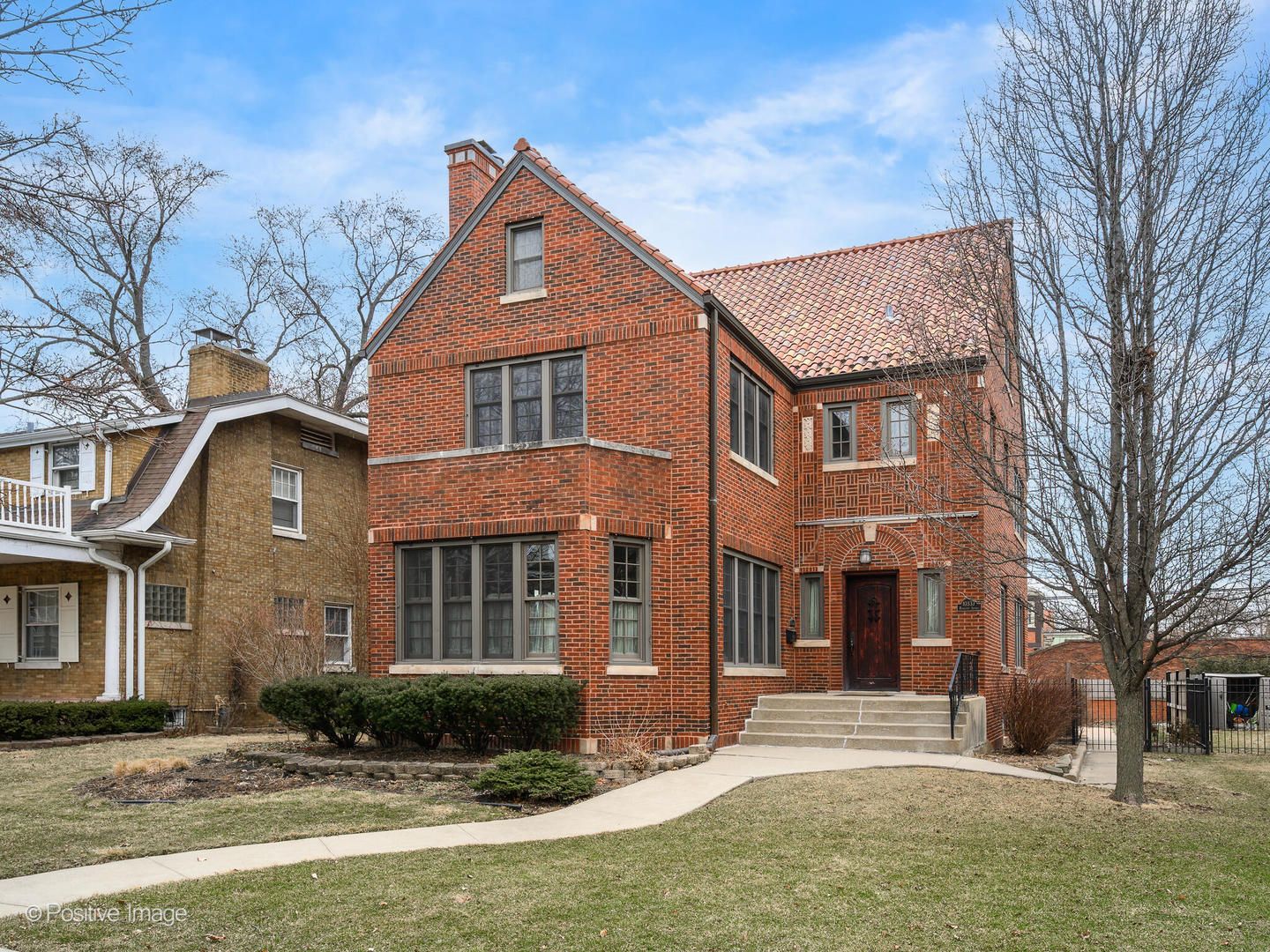 10337 Hamilton Avenue — Chicago, IL 60643