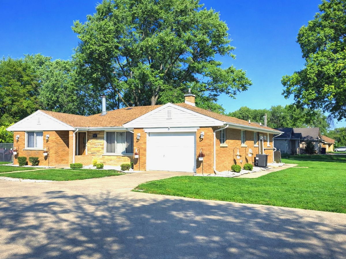 3904 137th Street, Crestwood, IL 60418