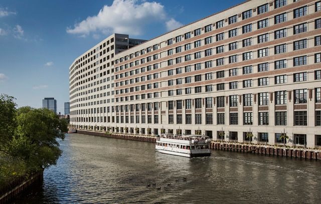 900 N KINGSBURY Street #940 — Chicago, IL 60610