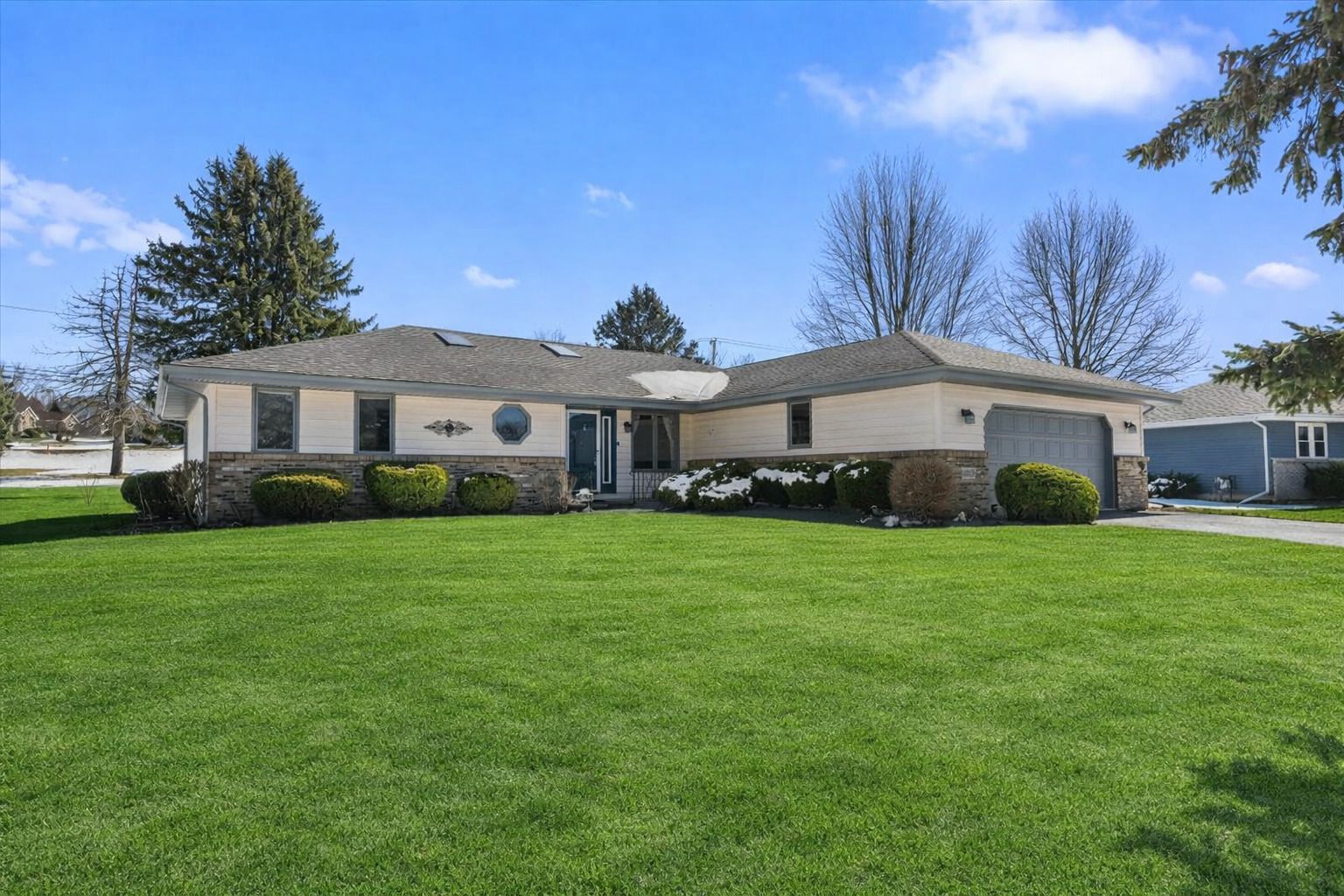 6629 Swansdown Road — Loves Park, IL 61111