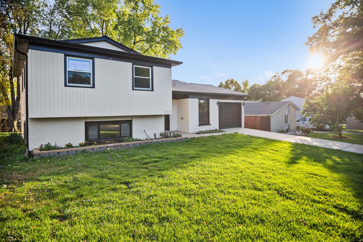 615 Nolan Avenue, Glendale Heights, IL 60139