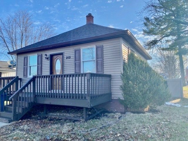 215 S Hennepin Avenue — Ladd, IL 61329