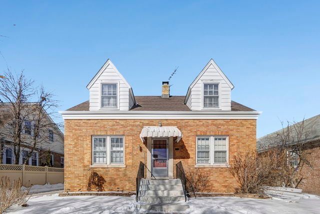 6550 W Ebinger Drive — Niles, IL 60714