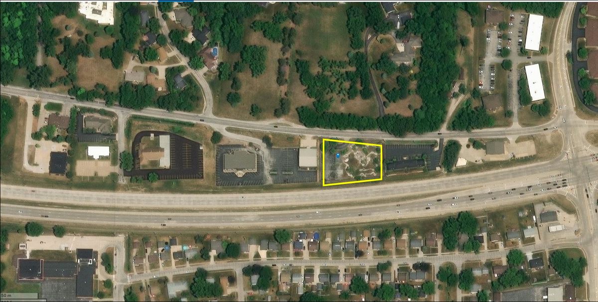 5000 38th Avenue, Moline, IL 61265