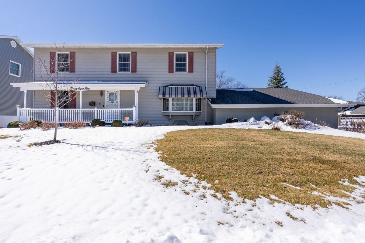 2850 Volquardsen Avenue, Davenport, IA 52804