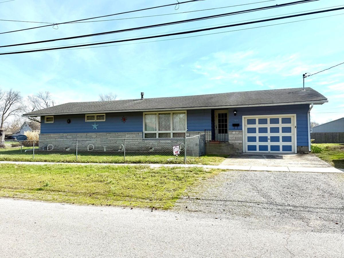 909 Washington Street, Marion, IL 62959