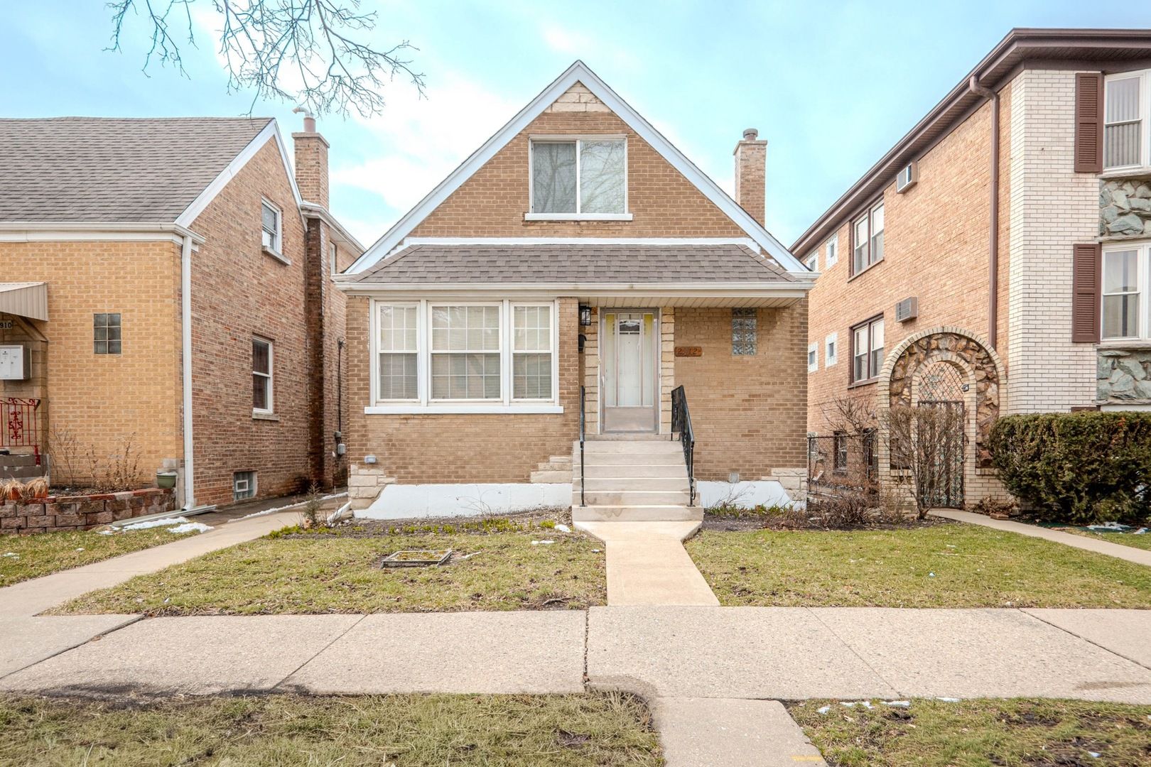 2912 N 74th Avenue — Elmwood Park, IL 60707