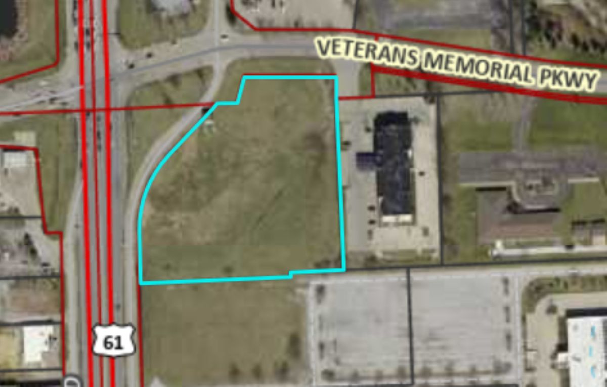 0 65th & Brady Street, Davenport, IA 52806