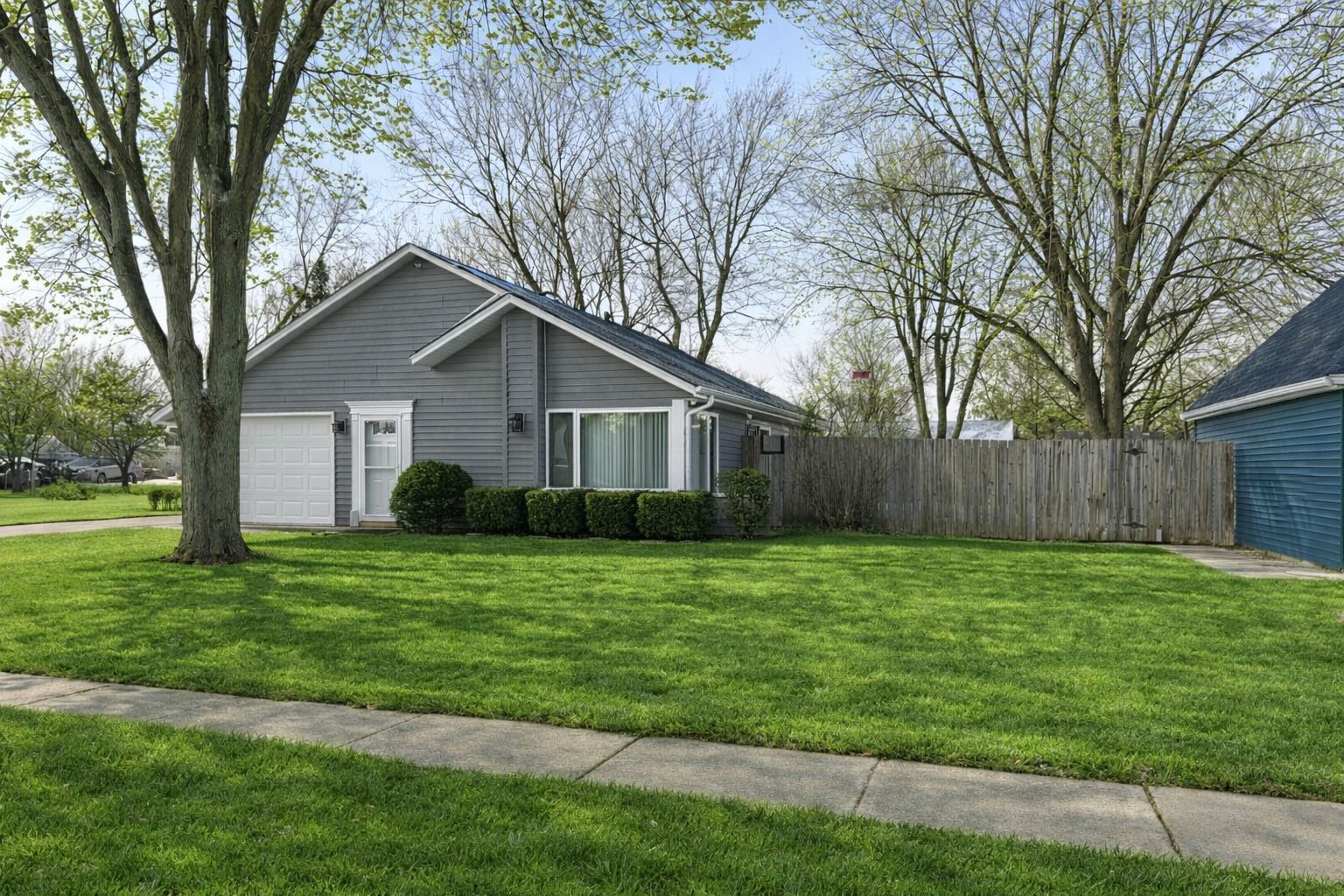 4 Ingleshire Road — Montgomery, IL 60538