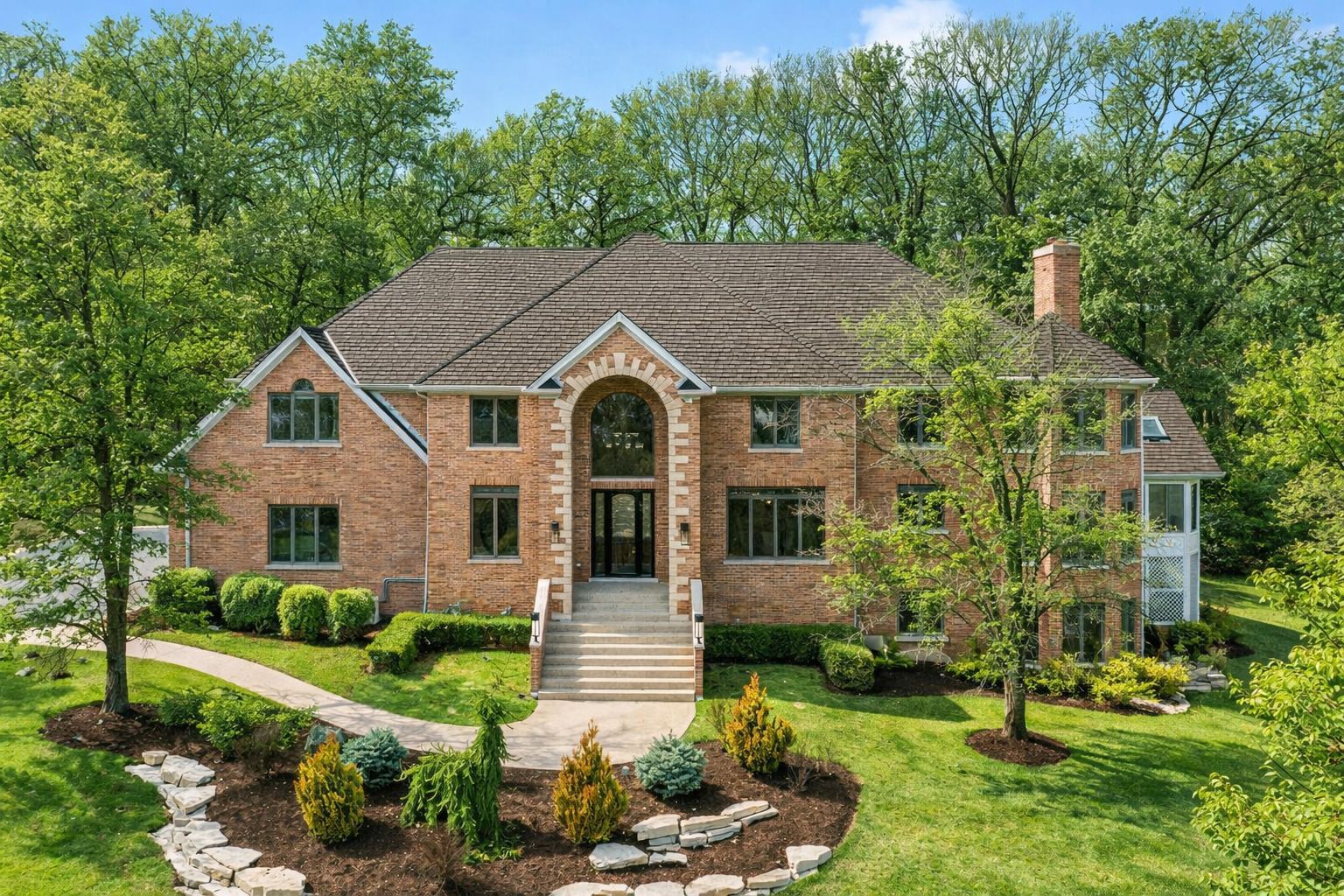 25676 N Canyon Creek Court — Barrington, IL 60010