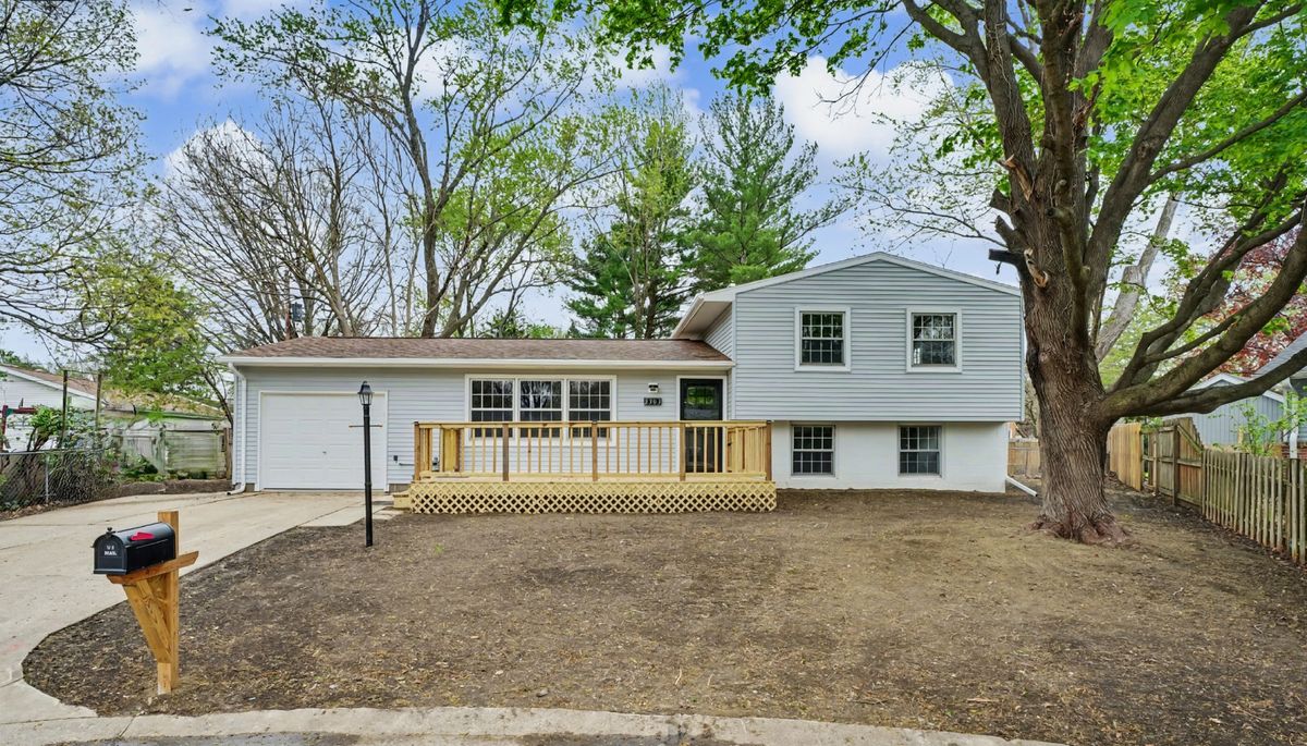 2303 Brookhaven Drive, Champaign, IL 61821