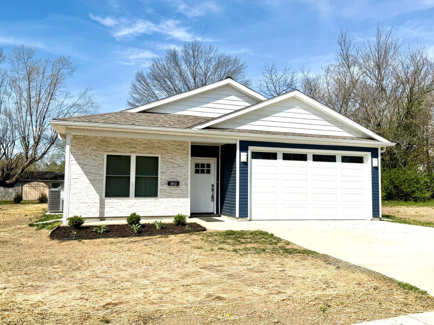 1104 N Midway Court — Marion, IL 62959