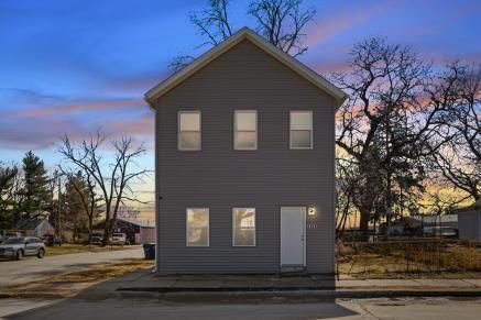 1101 w 6th Street — Davenport, IA 52802