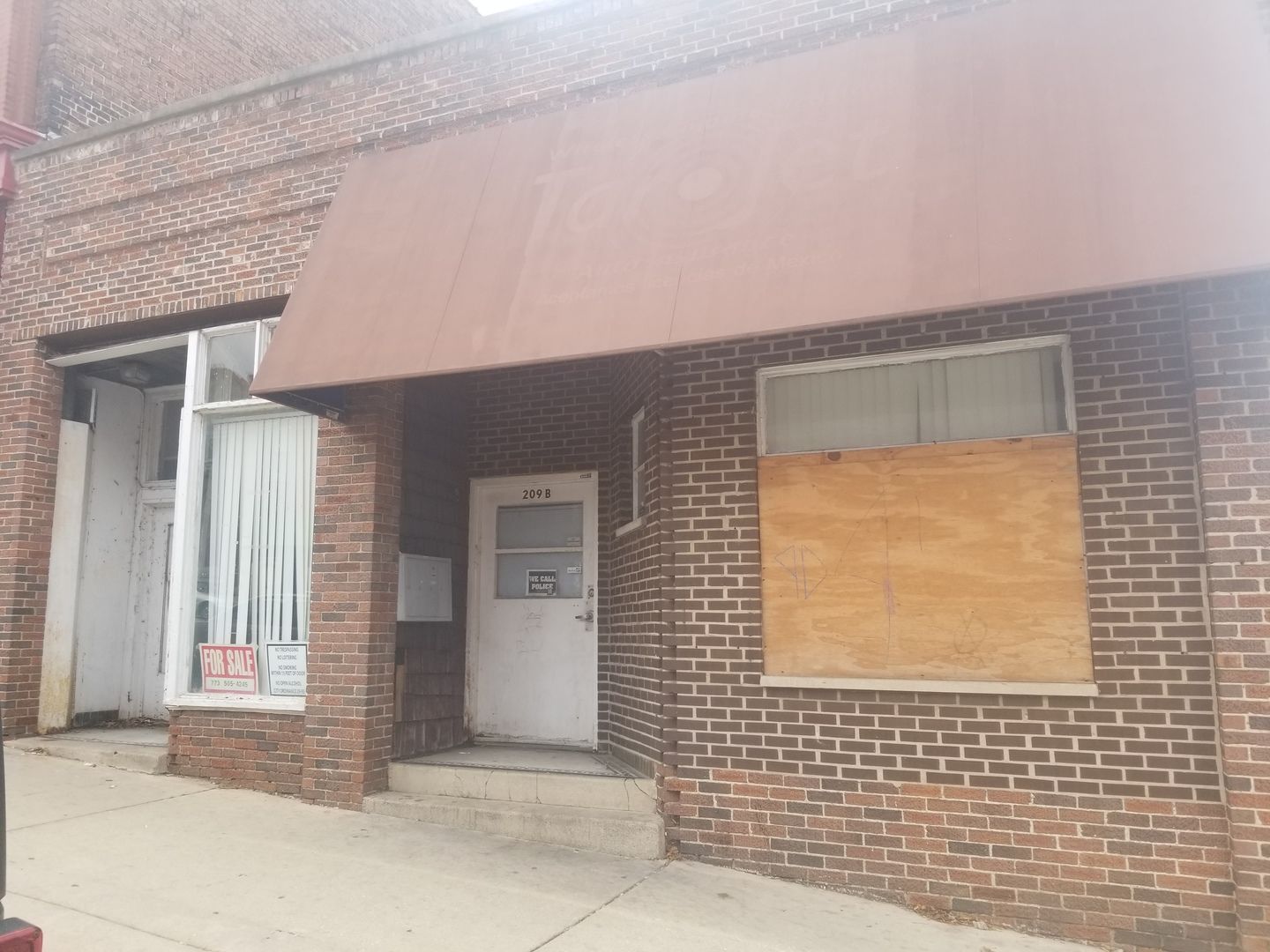 209 E Galena Boulevard — Aurora, IL 60505