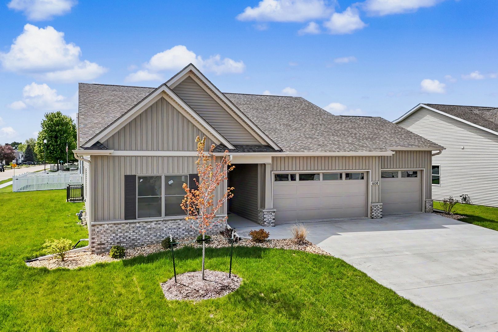 608 Kevin Road — Blue Grass, IA 52726