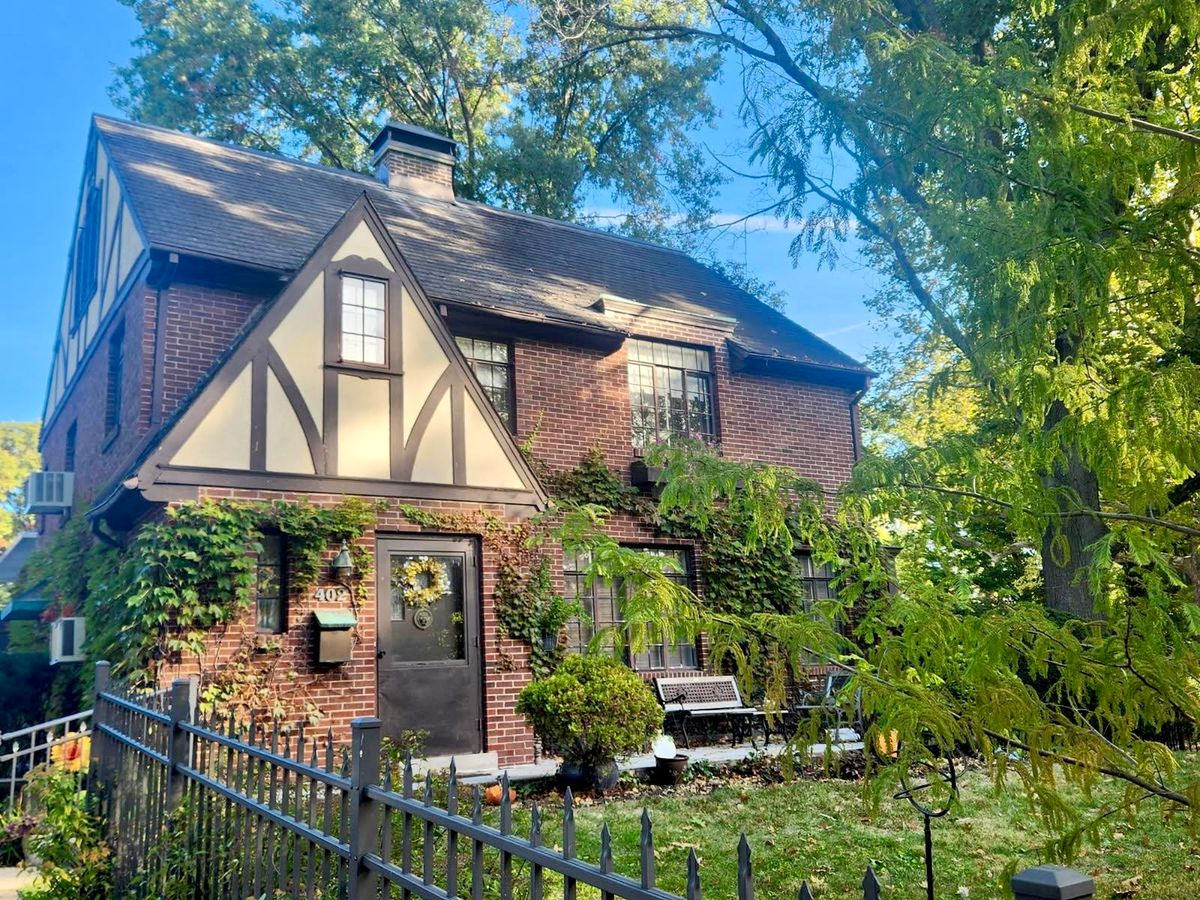 402 Iowa Street, Urbana, IL 61801