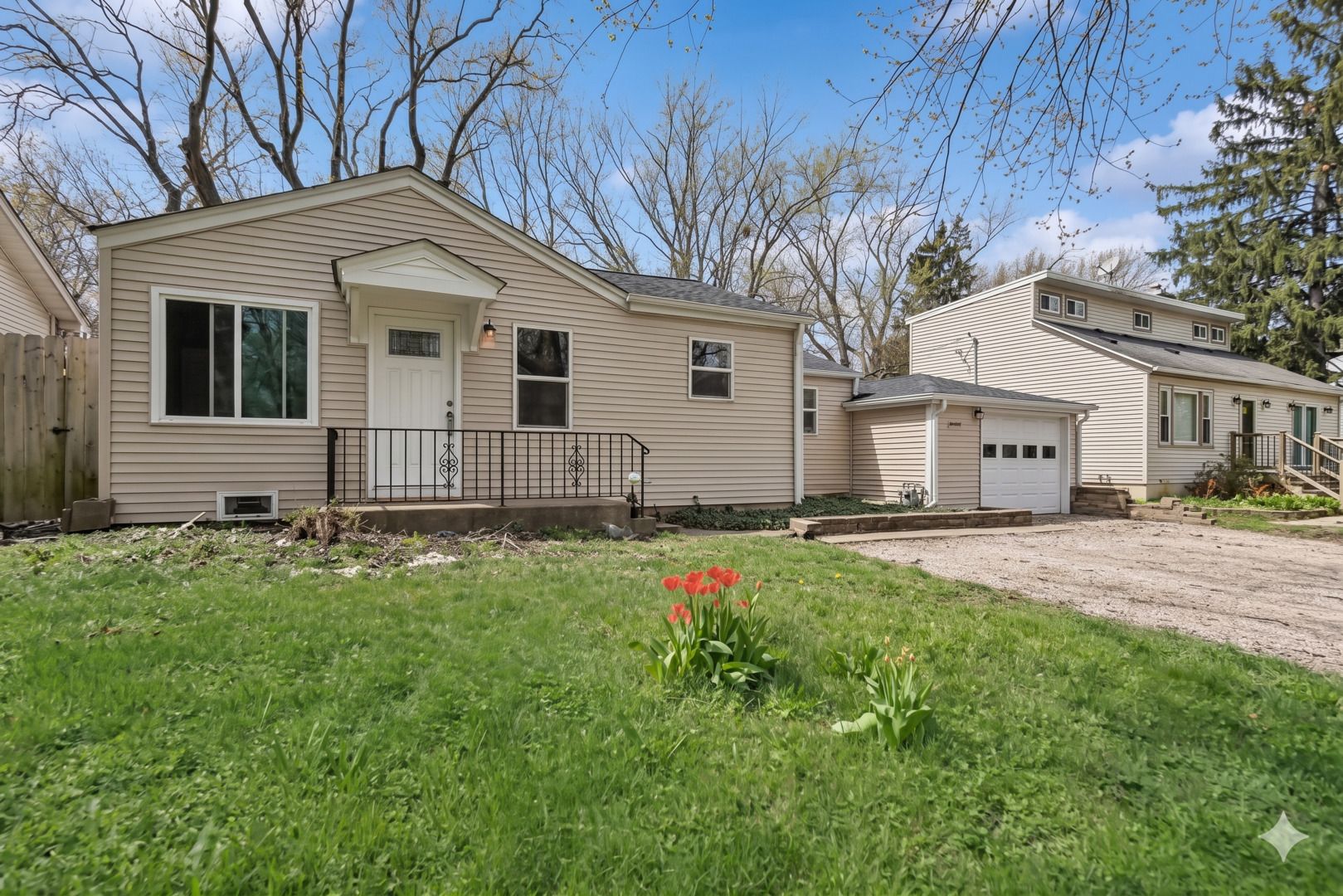 36912 N Lawrence Drive — Lake Villa, IL 60046