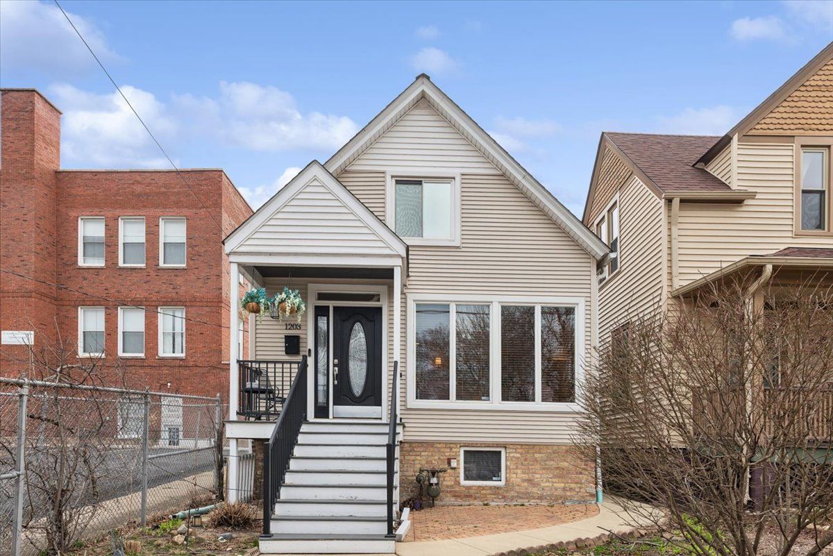 1203 Florence Avenue — Evanston, IL 60202