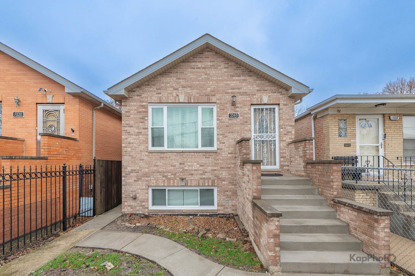 3548 S Artesian Avenue — Chicago, IL 60632