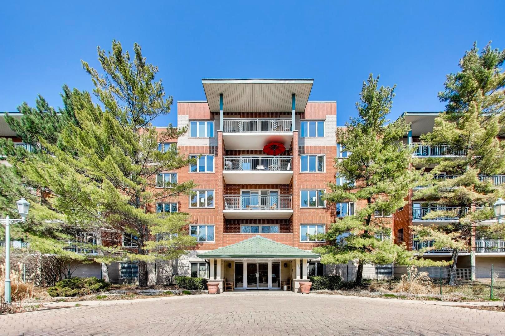 3940 W Bryn Mawr Avenue #501 — Chicago, IL 60659