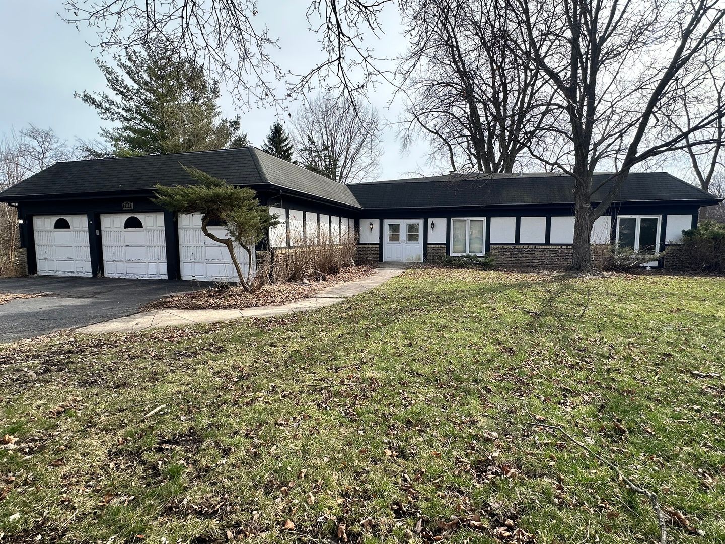 2507 Lincoln Avenue — Long Grove, IL 60047