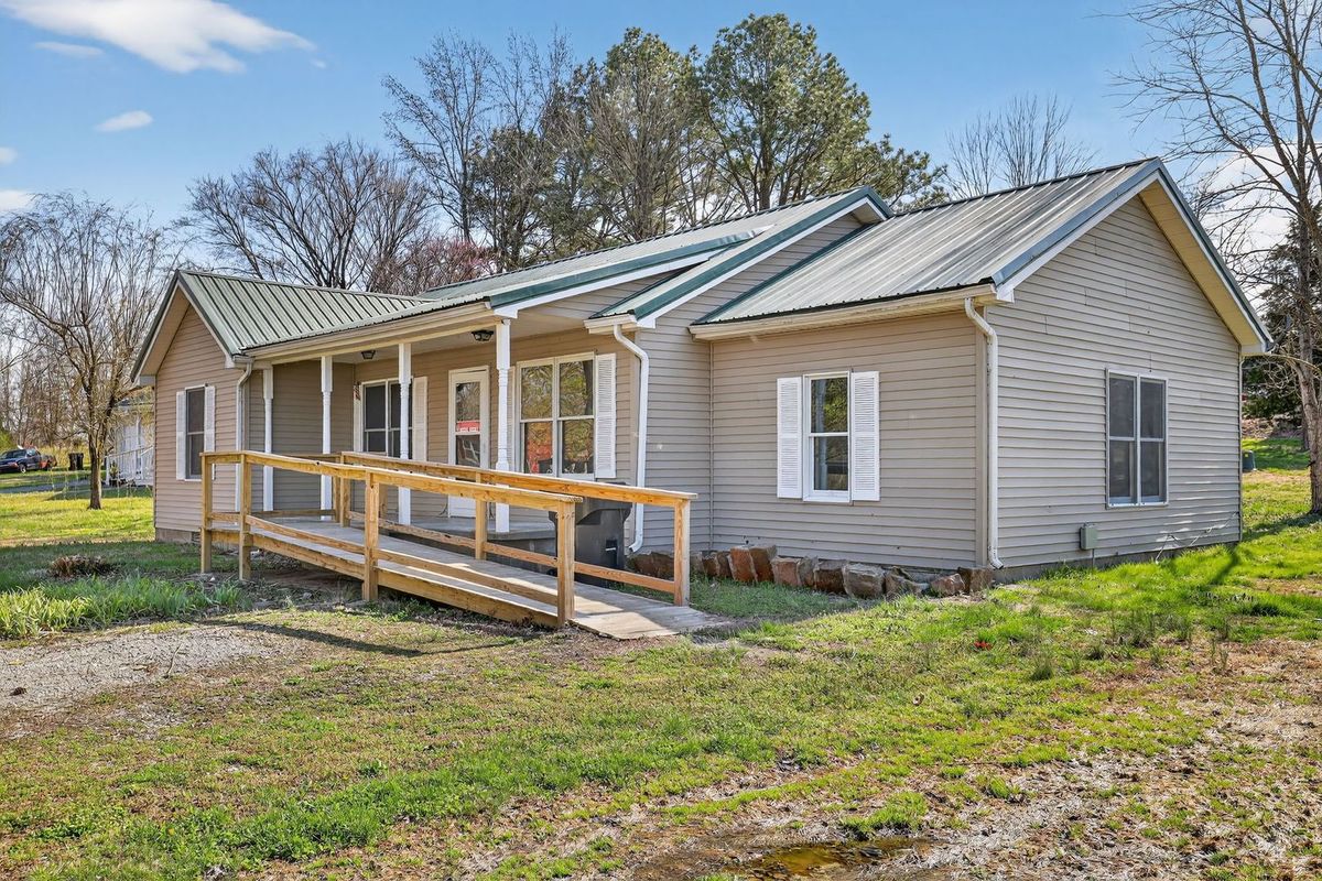 109 Illini Court, Vienna, IL 62995