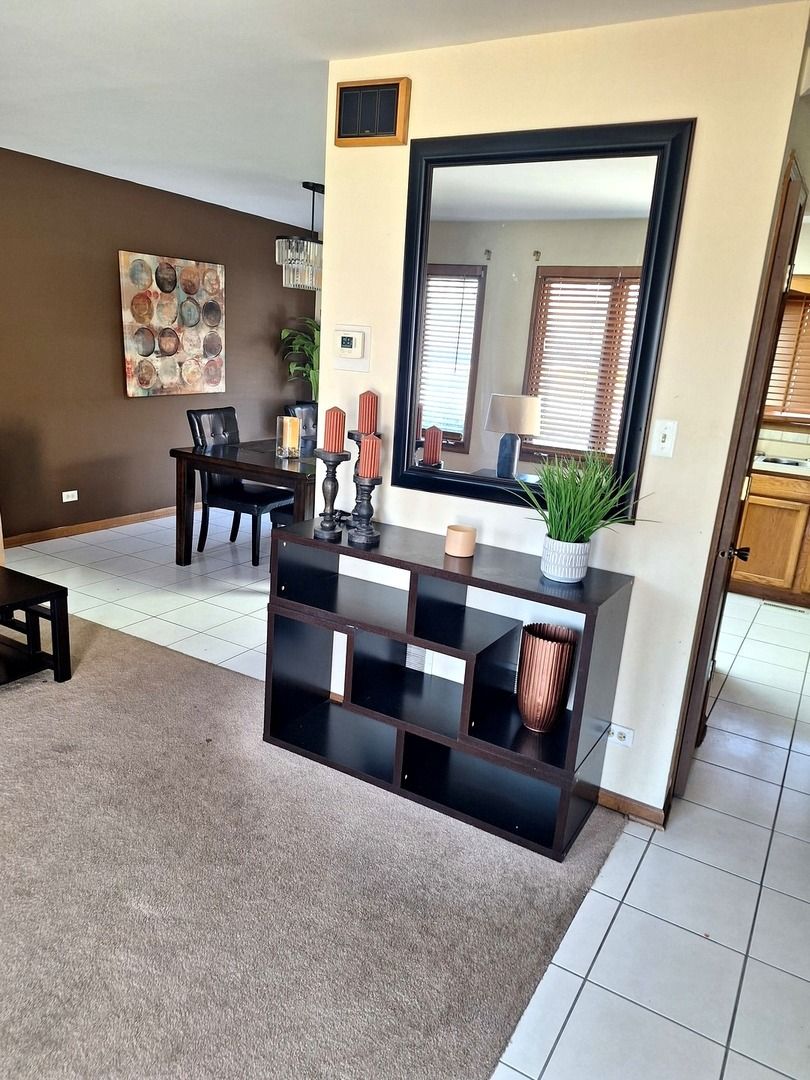 3136 Rosiclaire Court, South Chicago Heights, IL 60411