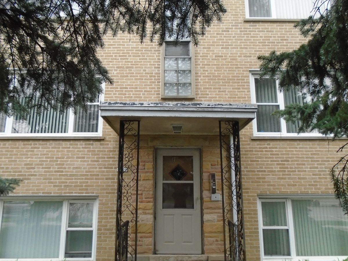 8509 Milwaukee Avenue, Niles, IL 60714
