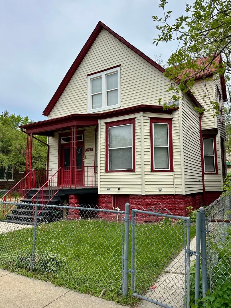 10749 S State Street — Chicago, IL 60628