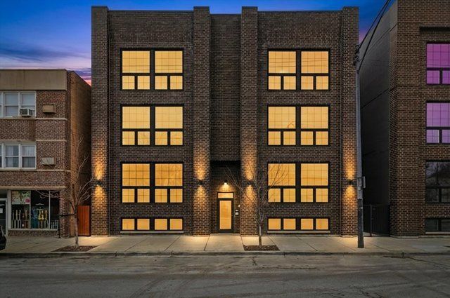 5824 N Lincoln Avenue #GN — Chicago, IL 60659