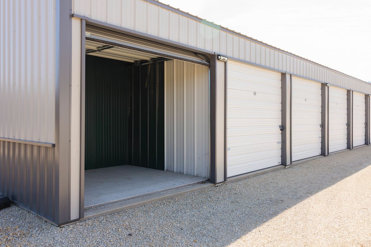 672 US Rt. 52 Road, Amboy, IL 61310