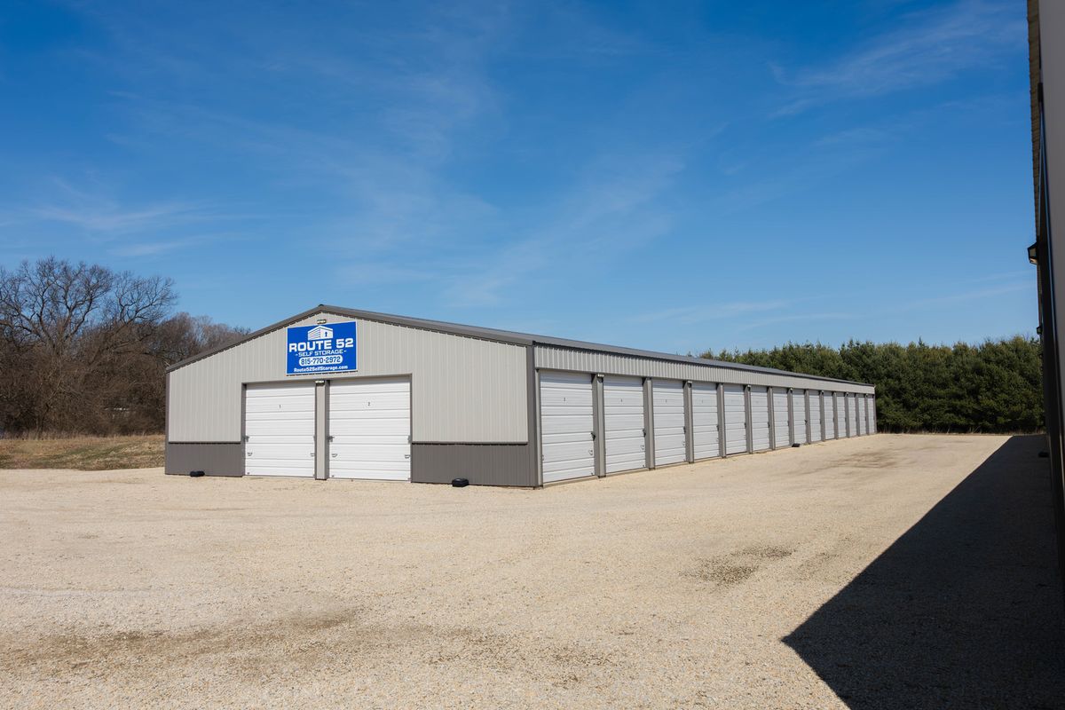 672 US Rt. 52 Road, Amboy, IL 61310