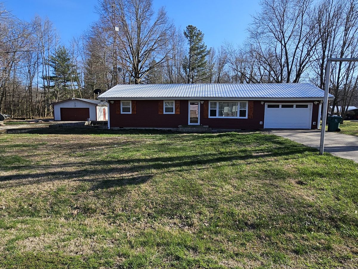 111 Hickory Street, Bluford, IL 62814