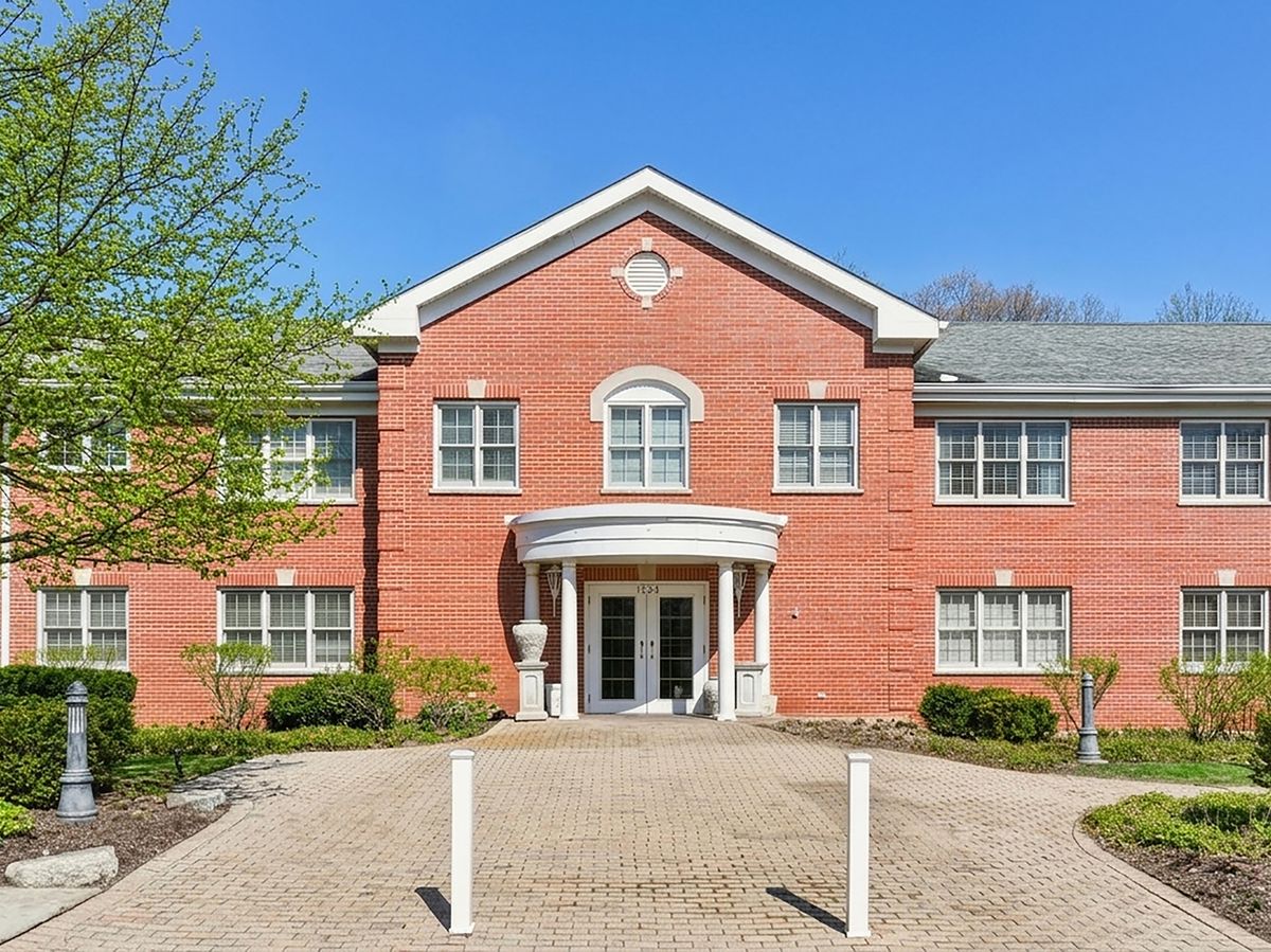 1234 Depot Street, Glenview, IL 60025