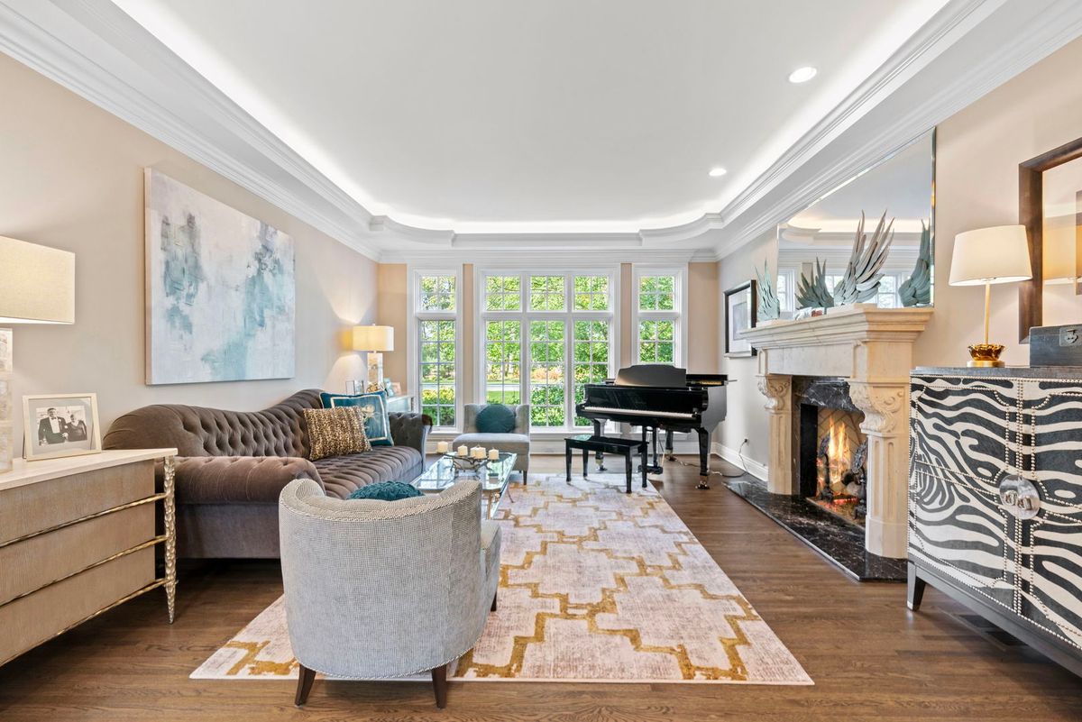 3102 White Oak Lane, Oak Brook, IL 60523