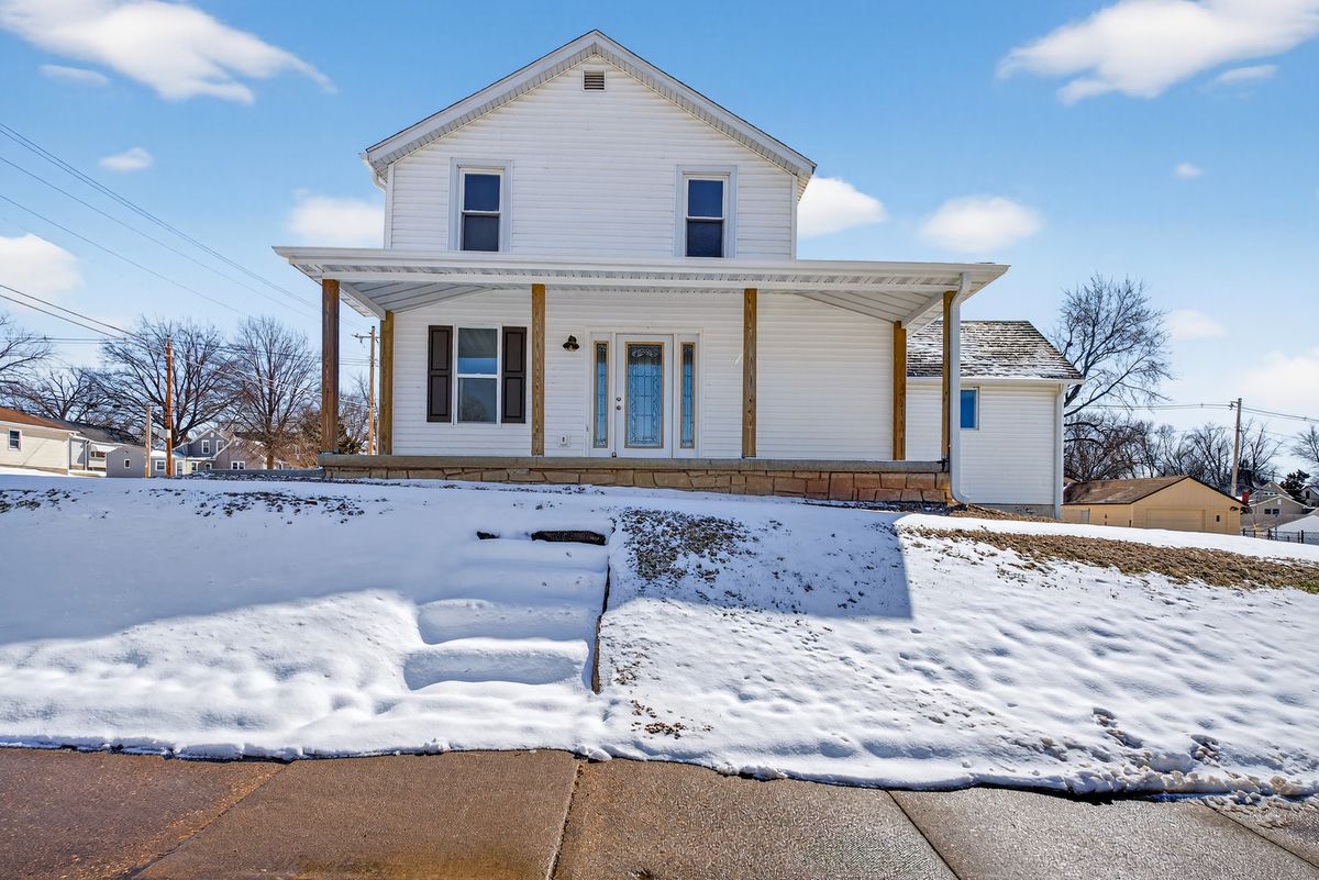 2929 N. 3rd Street, Clinton, IA 52732
