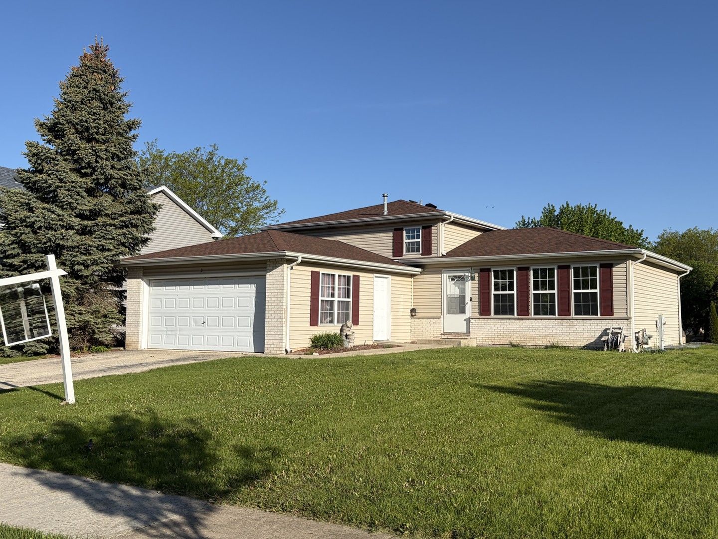 2 Beaver Creek Court — Bolingbrook, IL 60490