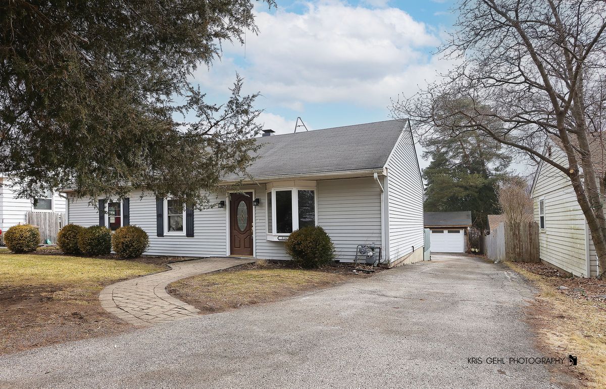 315 Oakwood Drive, Antioch, IL 60002