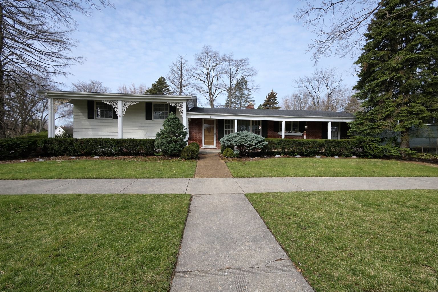 8 N Greenwood Avenue — Palatine, IL 60074
