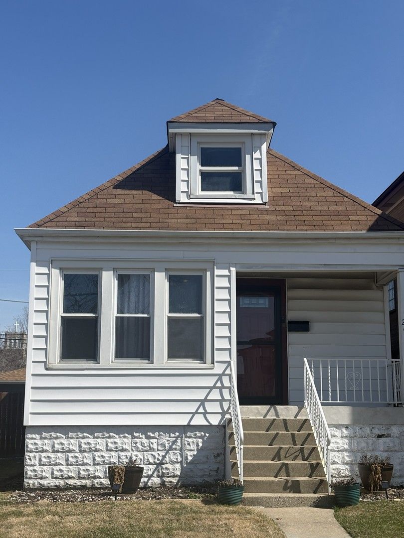 2653 N 73rd Avenue — Elmwood Park, IL 60707