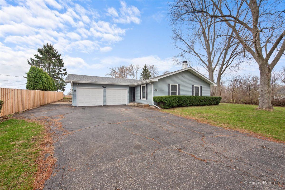 3717 Ellen Road — McHenry, IL 60050