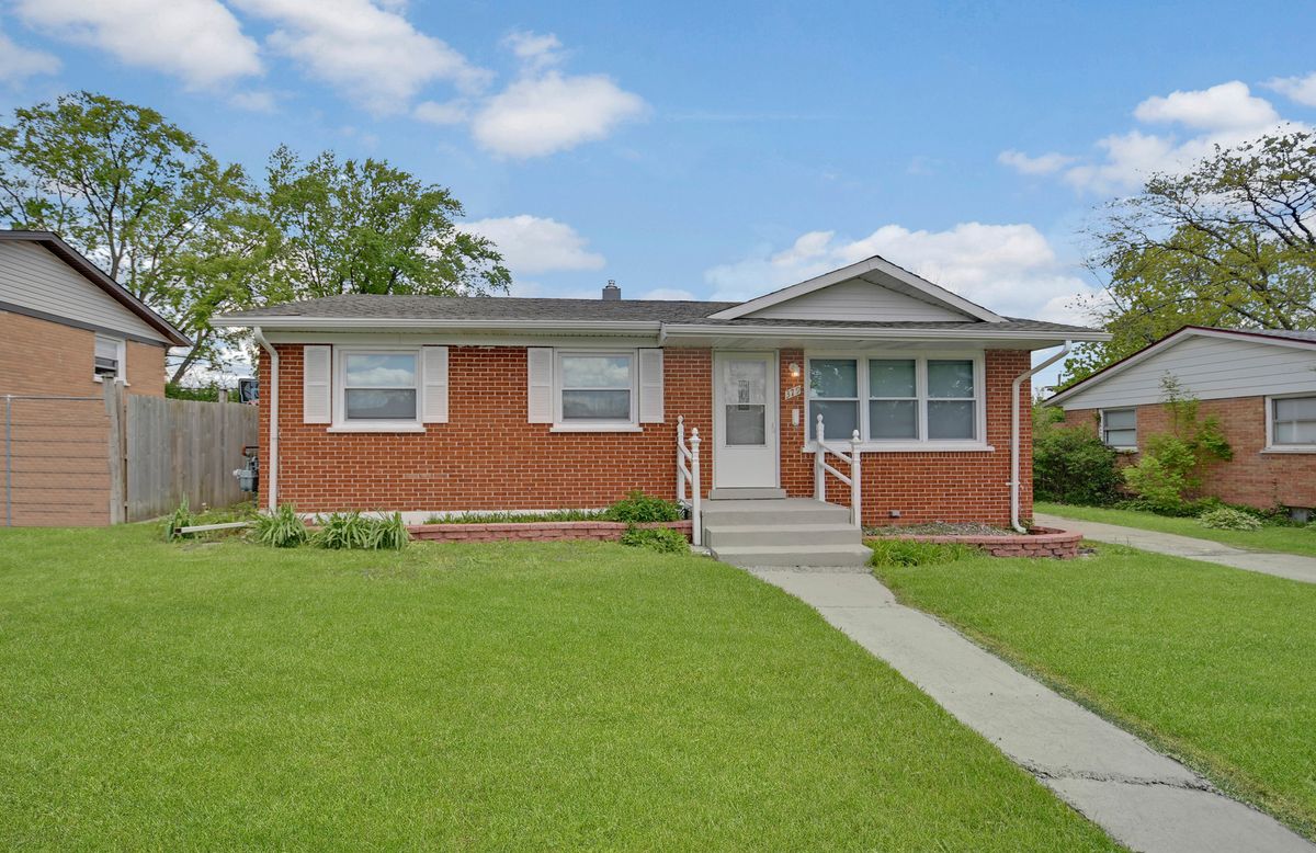 379 Hickory Street, Chicago Heights, IL 60411