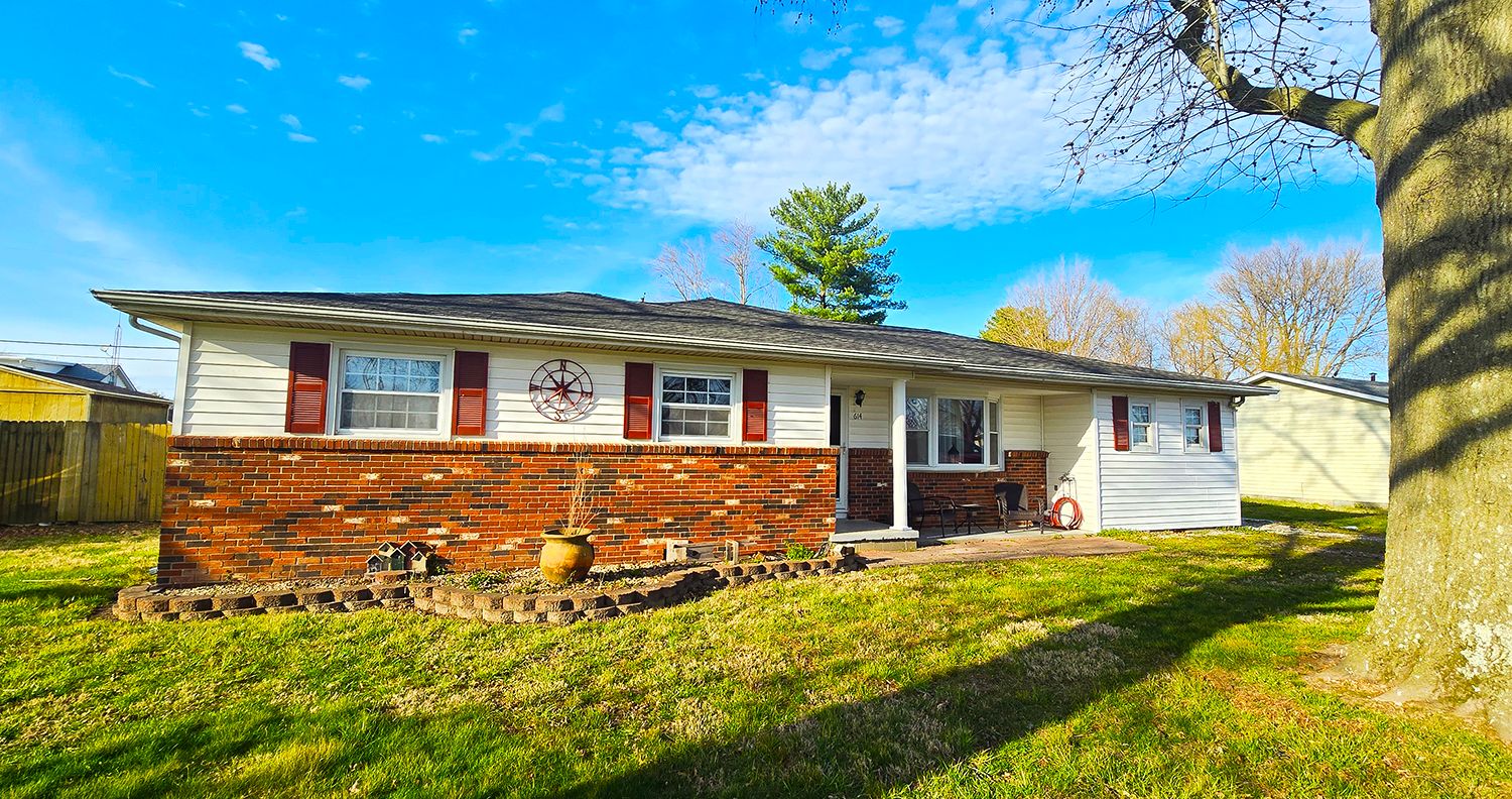 614 E Superior Street — Irvington, IL 62848