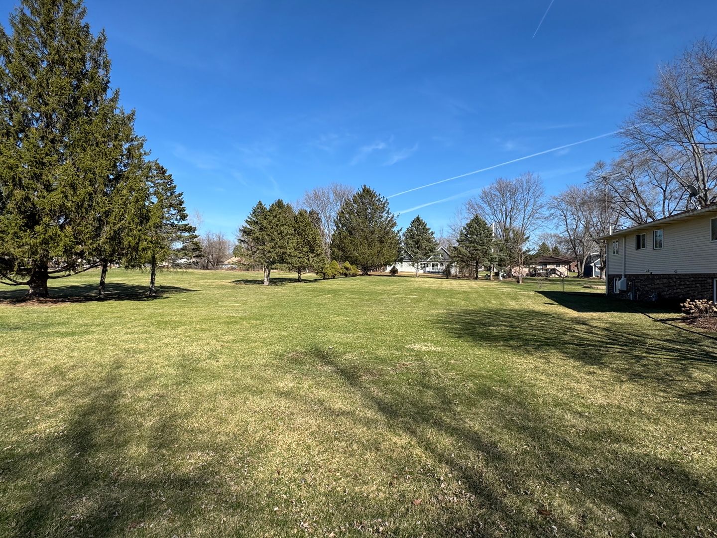 1787 Suzy Street — Lake Holiday, IL 60548