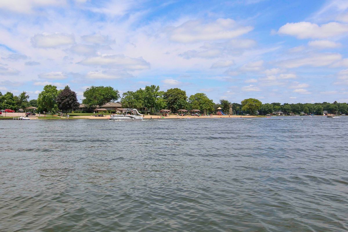 1787 Suzy Street, Lake Holiday, IL 60548