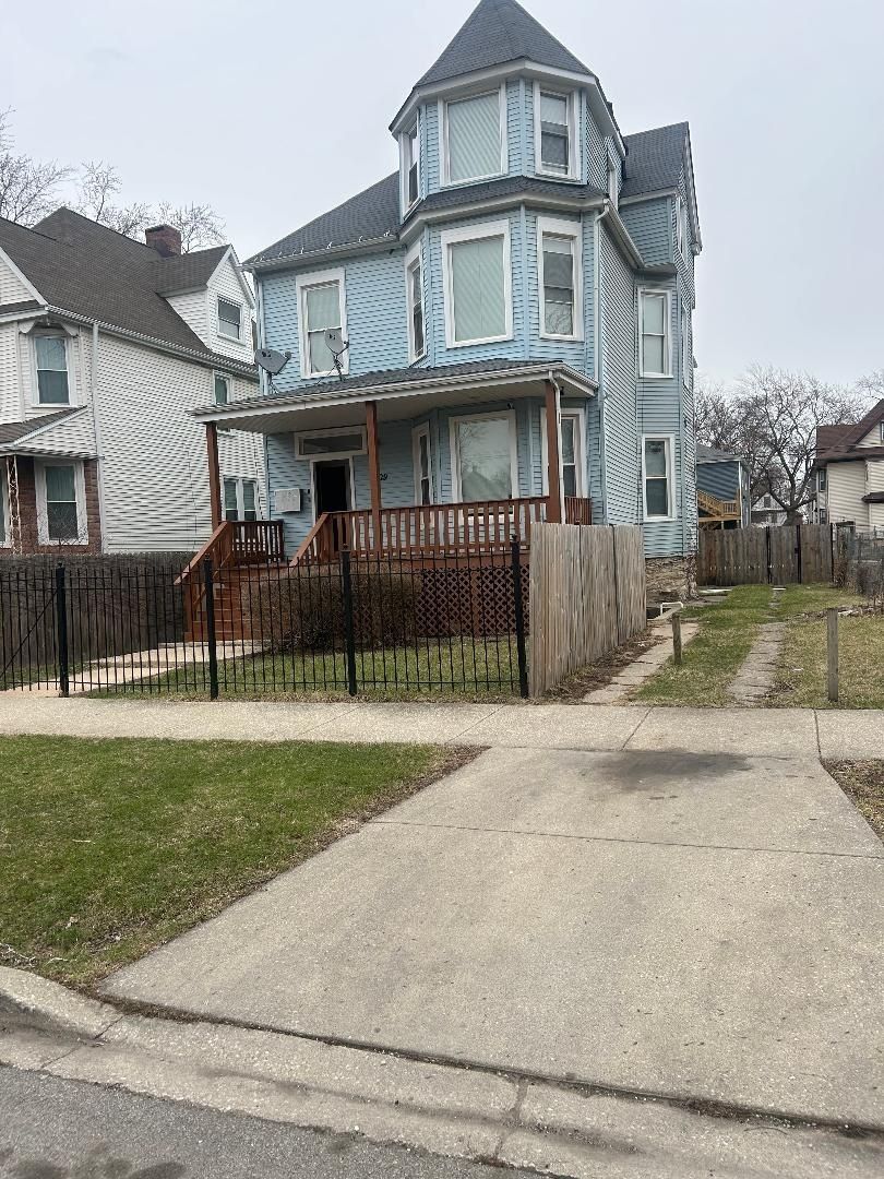 329 N Lorel Avenue — Chicago, IL 60644