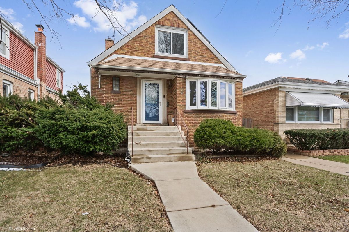 5805 Kilbourn Avenue, Chicago, IL 60629