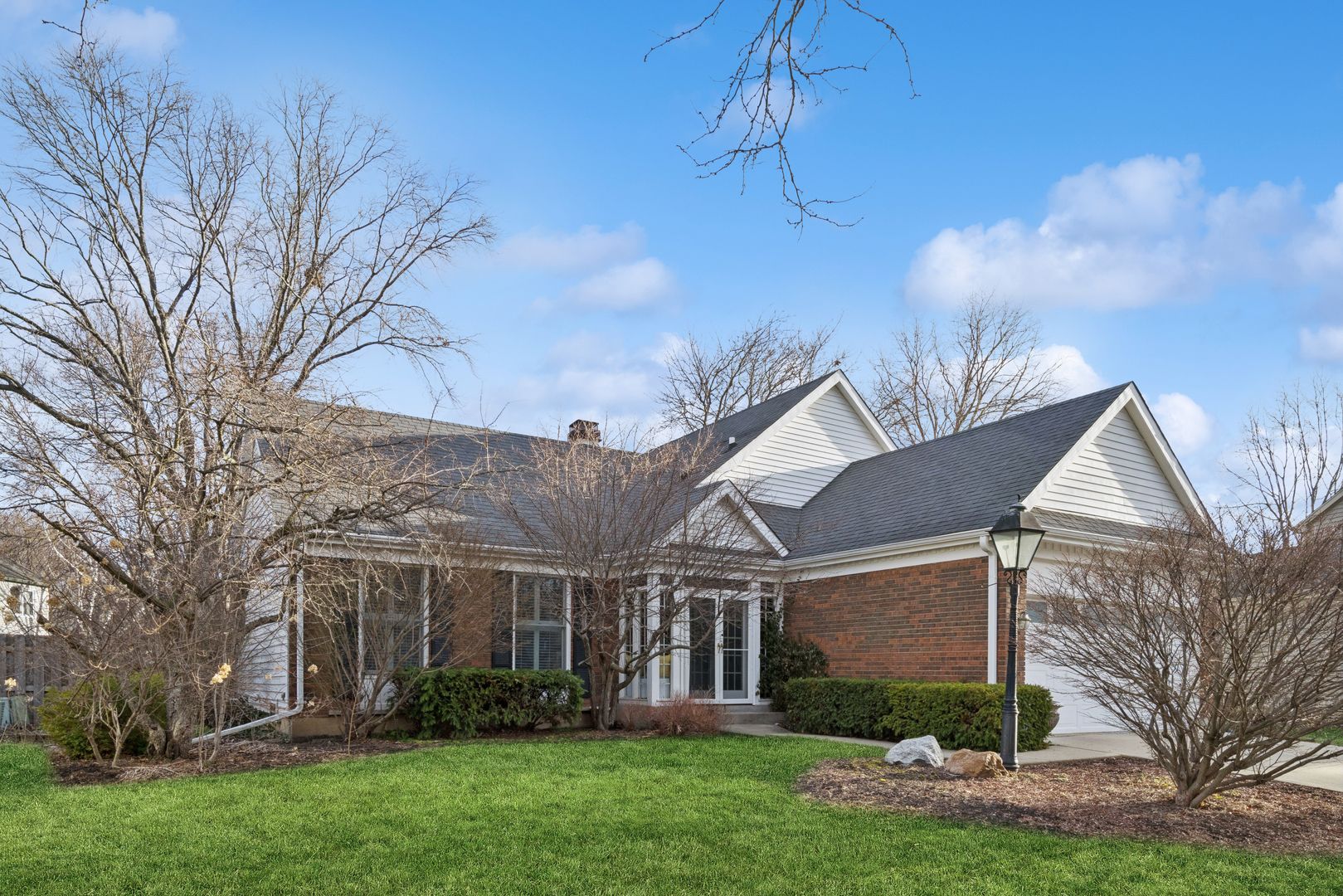 4 Athens Court — Vernon Hills, IL 60061