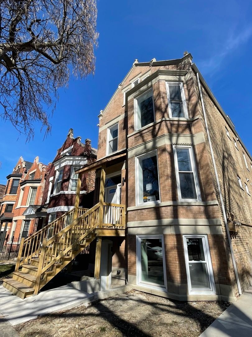 1531 Harding Avenue, Chicago, IL 60623